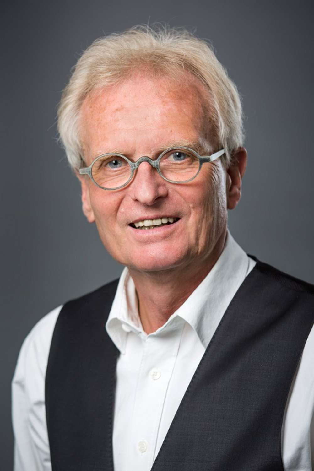 Dr. Werner Hofmann
